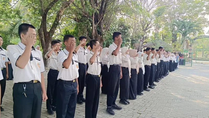 Upacara Peringatan Hari Kesaktian Pancasila di SMK Gula Rajawali: Meneguhkan Karakter Generasi Muda Berjiwa Pancasila