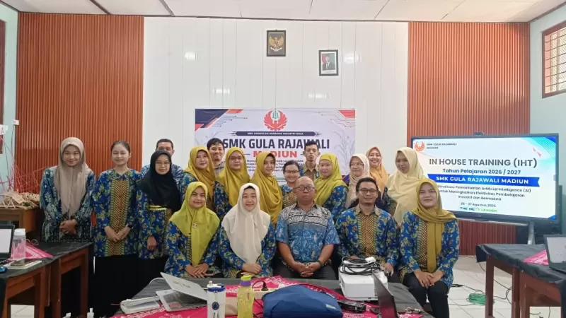 IN HOUSE TRAINING- Mengoptimalisasi Pemanfaatan Artificial Intelligence (AI) untuk Meningkatkan Efektivitas Pembelajaran Inovatif dan Bermakna